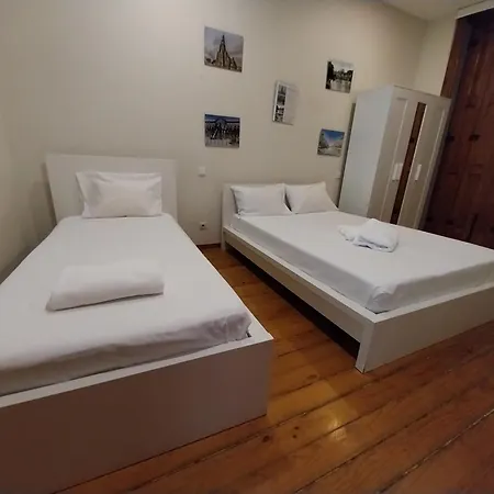 Pbh Hostal Oporto